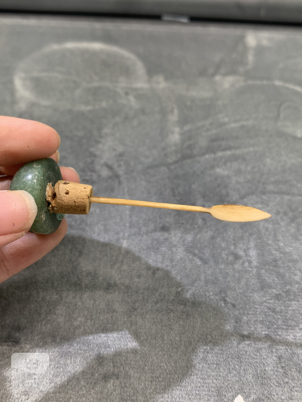 清乾隆青花狮子滚绣球纹鼻烟壶 - 图11